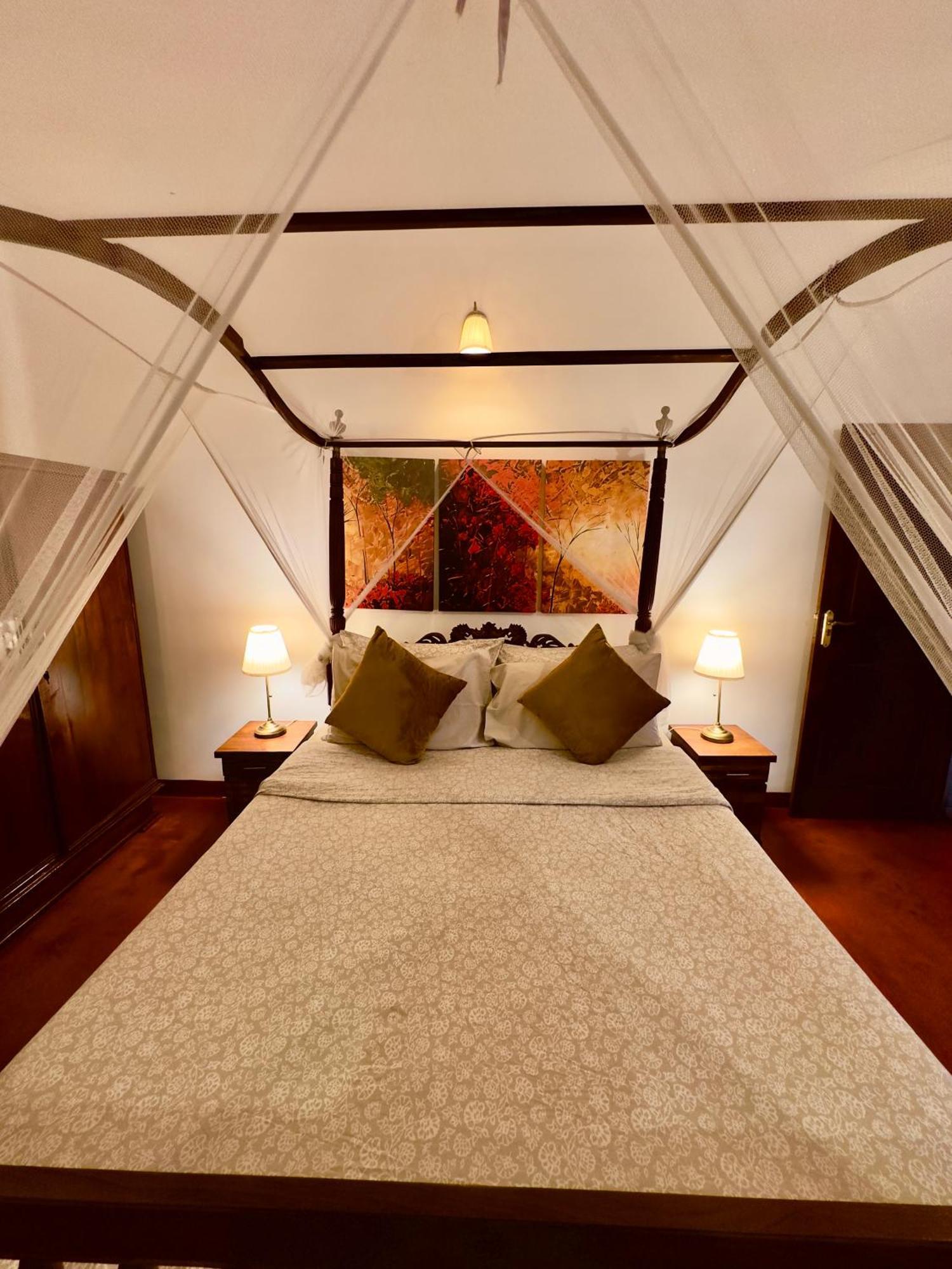 Colonial Homestay *